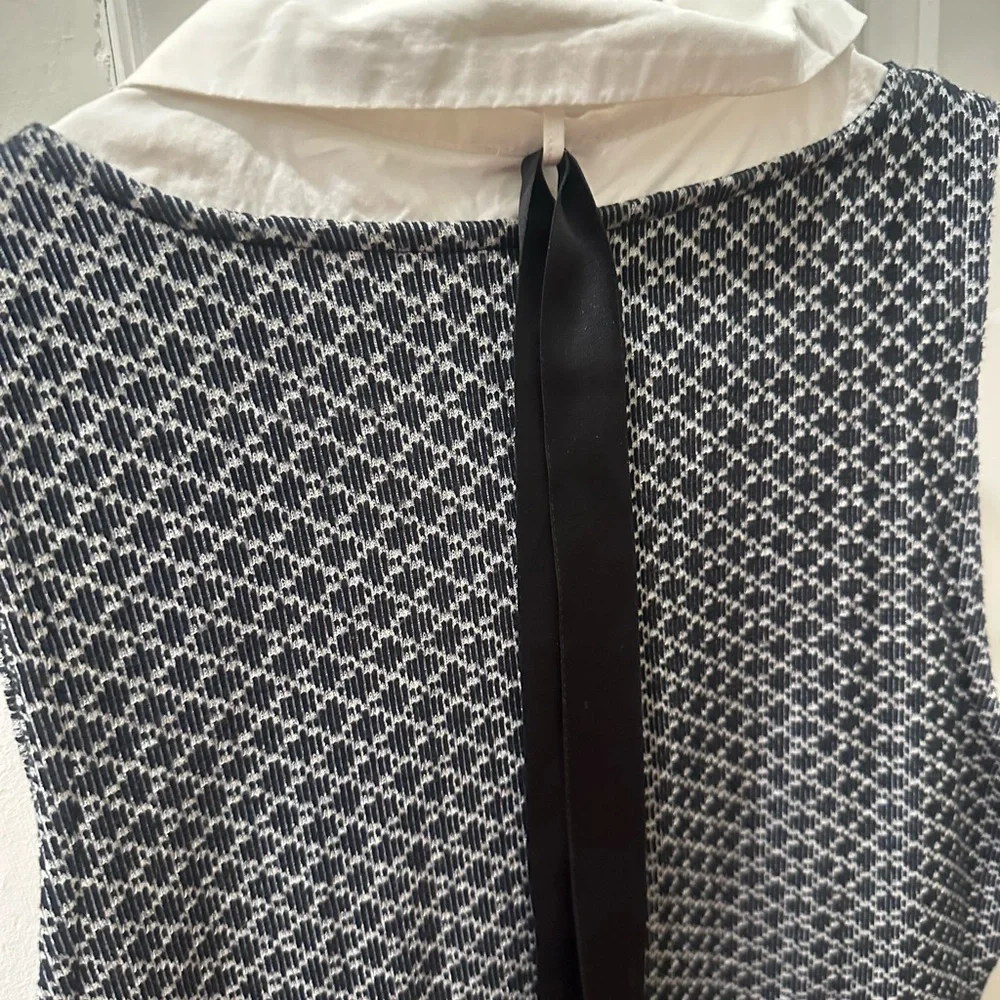 Maeve Sleeveless Tuxedo Top - Picture 7 of 8